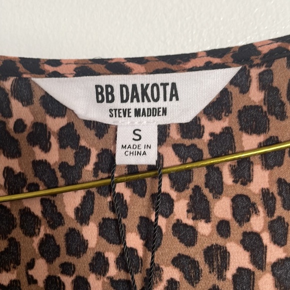 Bb Dakota leopard print bodysuit never worn tags on - Picture 4 of 7